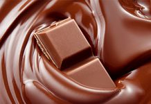 NESTLÈ DERRETENDO CHOCOLATE E BOLSOS