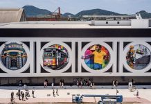 Kobra pinta mural na fachada do novo centro de convenções de Santos
