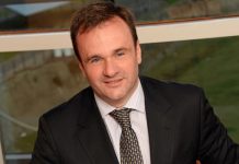 Juan Pablo Maglier deixa o centro de eventos argentino La Rural