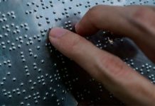 Projeto quer tornar obrigatório a opção de tradução em braile em aplicativos que divulgam eventos