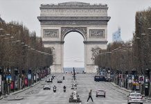 França aprova criação de ‘passe sanitário’ para entrada em eventos