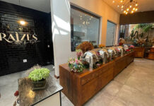 Buffet aposta no conceito de cozinha show para eventos sociais e corporativos