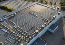 Maior painel solar do Canadá é construído no Edmonton Expo Center