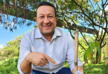 Alcolina leva stand neutro de carbono para feiras