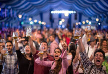 Oktoberfests brasileiras se preparam para movimentar a economia em outubro