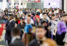 Brasil Game Show 2024 terá cockpit com game de corrida ultrarrealista