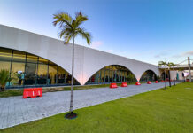 Recife Expo Center ilumina fachada em apoio ao Dezembro Laranja