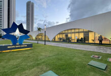 Recife Expo Center se ilumina em apoio ao autismo e à segurança no trabalho